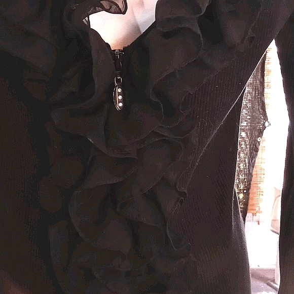 Sweater - Picture 3 of 4